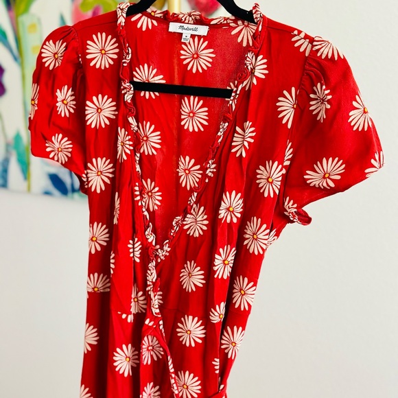 Madewell Ruffle Wrap Midi Dress in Daisy Daydream, Big Daisy Etruscan Clay - Picture 3 of 8